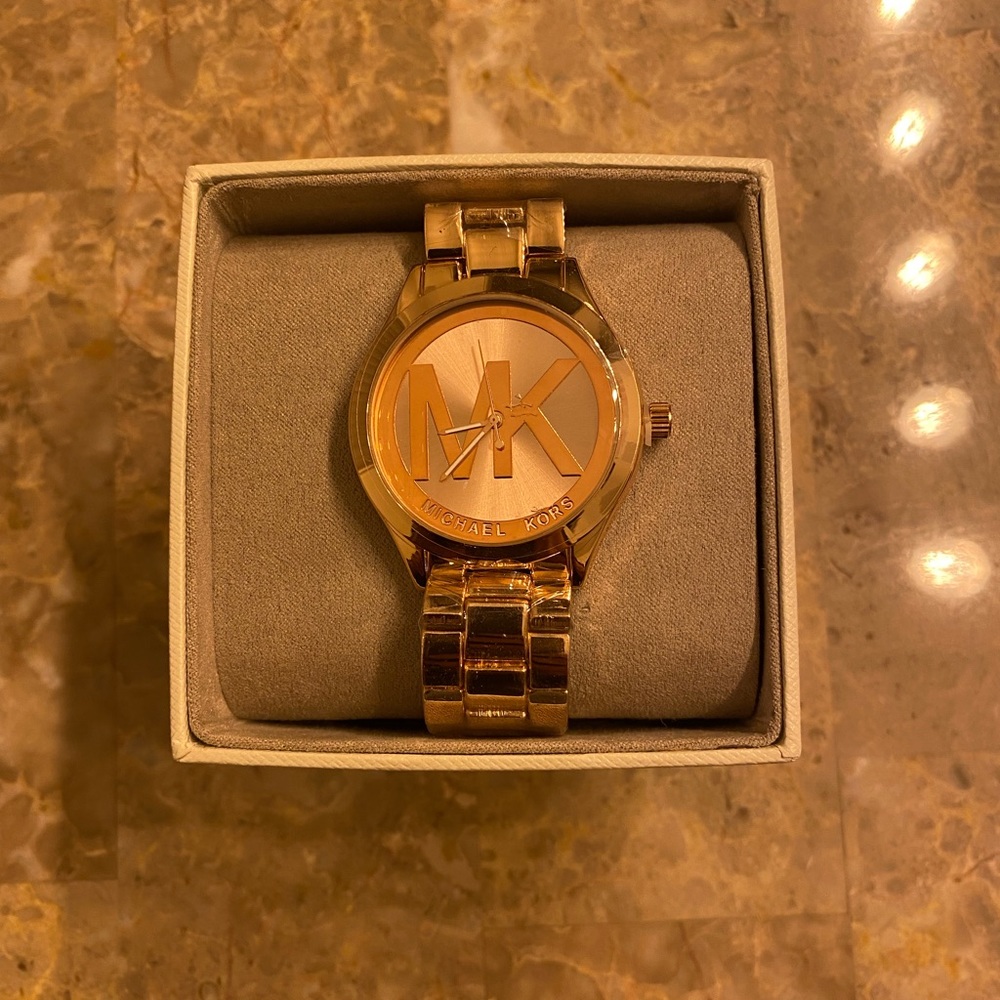 Mk watch